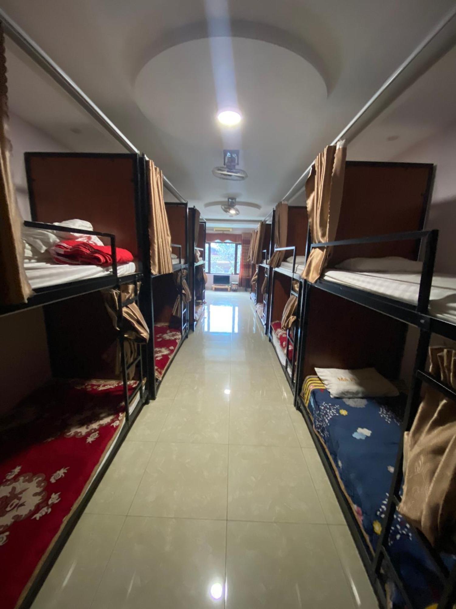 Ruby Hostel Ha Giang Exteriör bild