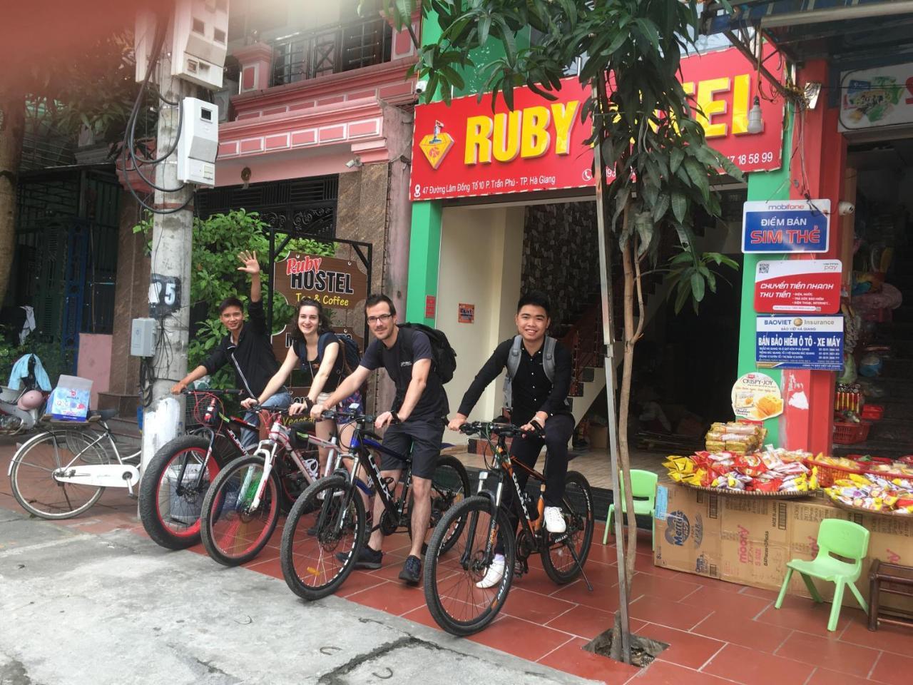 Ruby Hostel Ha Giang Exteriör bild